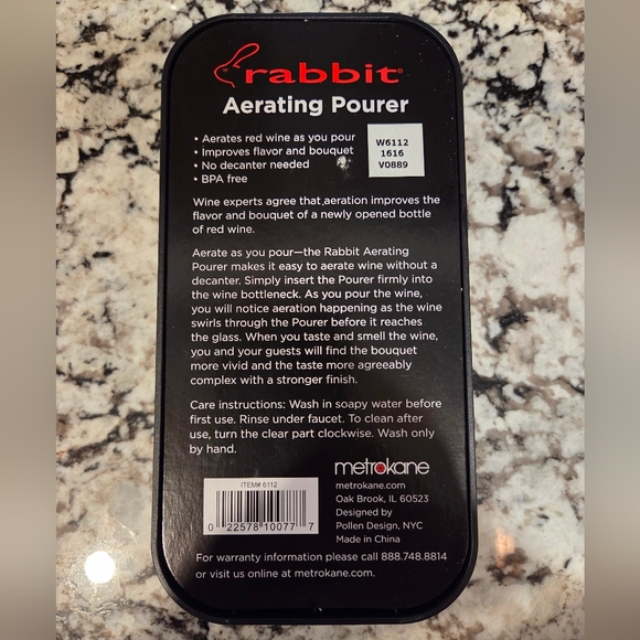 NIB Rabbit Red Wine Aerator - Picture 2 of 3
